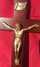 ✝✝ WOODEN CROSS w/ BRASS CRUCIFIX on Wooden Pedestal Religious Item Tabletop