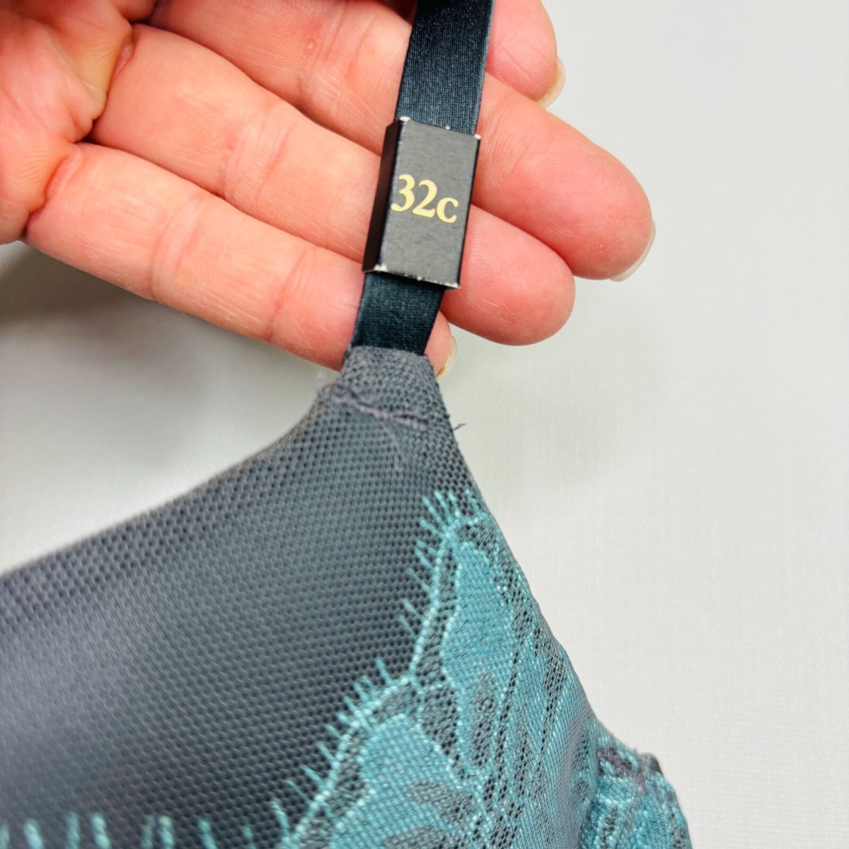 New Victoria Secret Push Up Bra 32C Green Lace Underwire | eBay