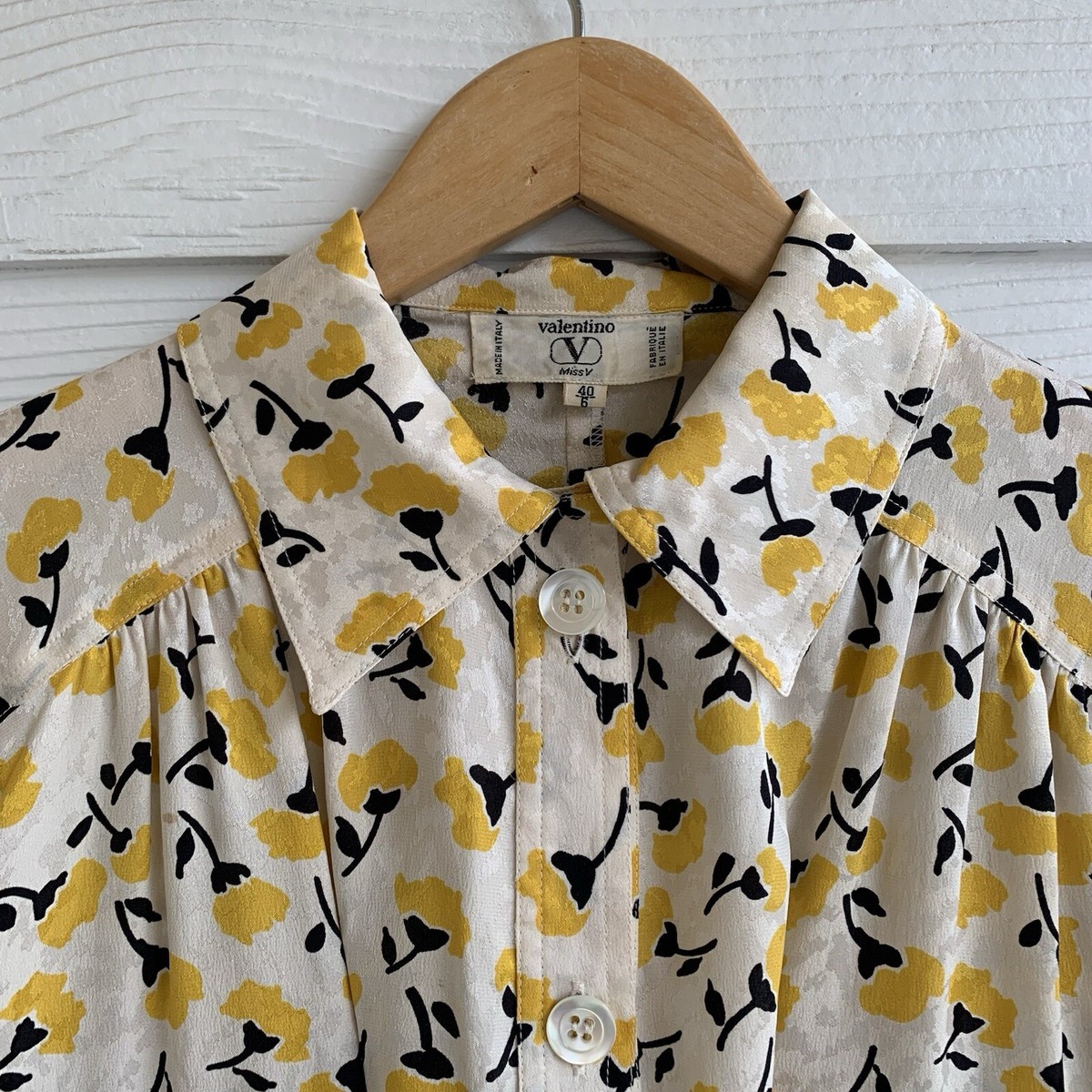 美品　VALENTINO ROMA トップス Valentino Roma Vintage Floral Top Yellow Cream Size 6 Button