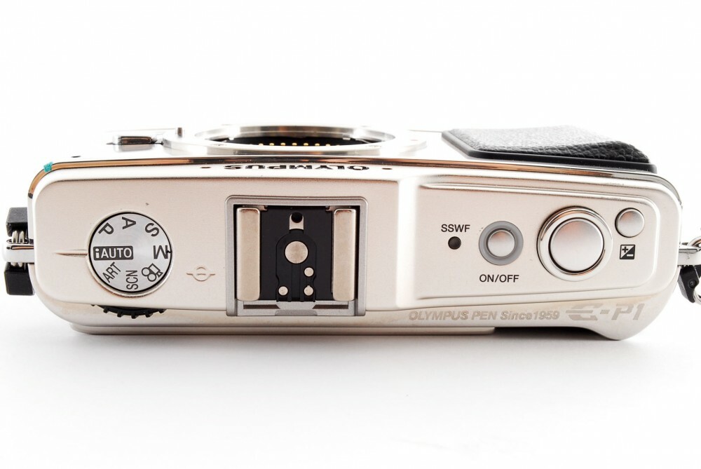 Olympus PEN E-P1 12.3MP 17mm Lens Kit Silver [Exc+++] w