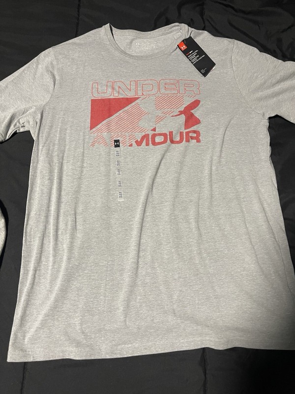 Under Armour Men's XL Gray/Red Graphic Logo Crew Neck Short Sleeve T-Shirt