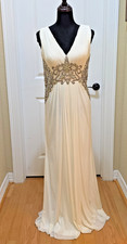 Medium Elegant Sequin Maxi Formal Gown Sleeveless Wedding Prom Dress 235 Retail