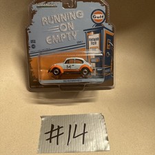 1/43 GREENLIGHT RUNNING ON EMPTY 1966 VOLKSWAGEN BEETLE #54 GULF OIL BLUE/ORANGE