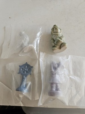 4 Vintage Wade Figurines NOS