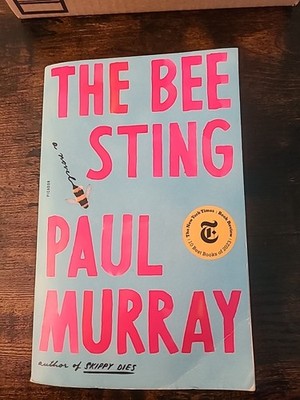 Bee Sting : A Novel by Paul Murray (2024, Trade Paperback)