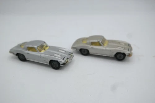 2 Vintage CORGI Toys 1963 Corvette Stingray Split-Window Silver Played With 1:43