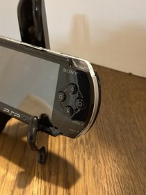 Sony Playstation Portable PSP 1001 Handheld Console Black FOR PARTS OR REPAIR