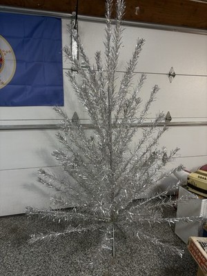 DWN #1 - Vintage Silver Stainless Aluminum 6' Christmas Tree