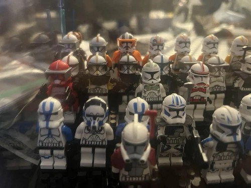 Huge Lot of LEGO Star Wars Clone Trooper Minifigures and Accessories