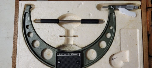 Mitutoyo 103-224 Outside Micrometer  9 to 10”