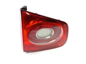 Volkswagen Tiguan 2010 Heckklappe Rücklicht Lampe 5N0945093C ARB23646