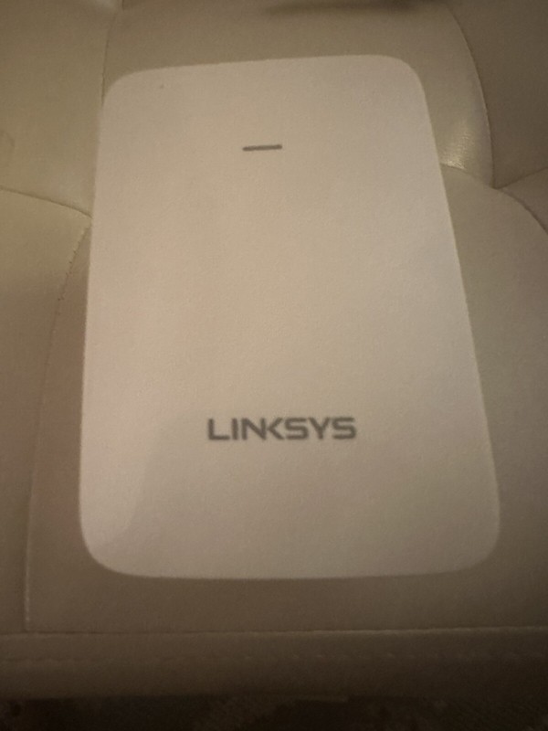 Linksys Wi-Fi Range Extender / Wi-Fi Booster