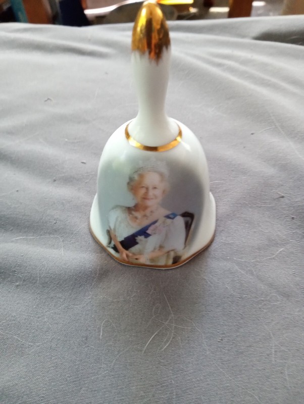 Queen Elizabeth Queen Mother Bell