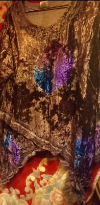 Brown Patterned Viscose Top. Good Condition. Suit Sizes 10 -14.