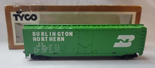 HO Scale Tyco Burlington Northern Rail Car BN 100024 50’ - Picture 9 of 13