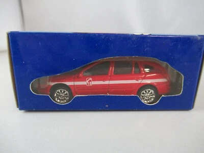 Norev 3 Inch Renault Laguna Firefighters Renault Toys - Photo 1/2