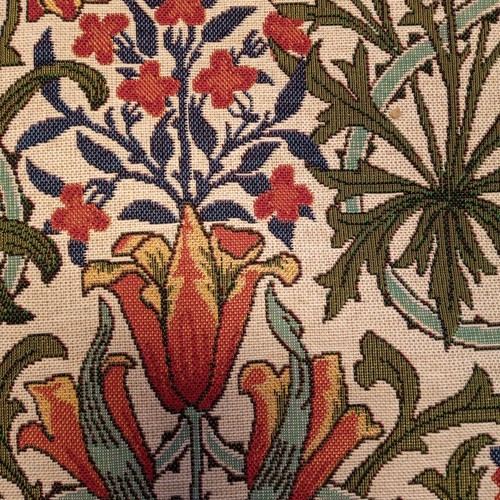 Tulipe Jardin William Morris Tapisserie Tissu Par 50cm Coussins - Picture 4 of 7