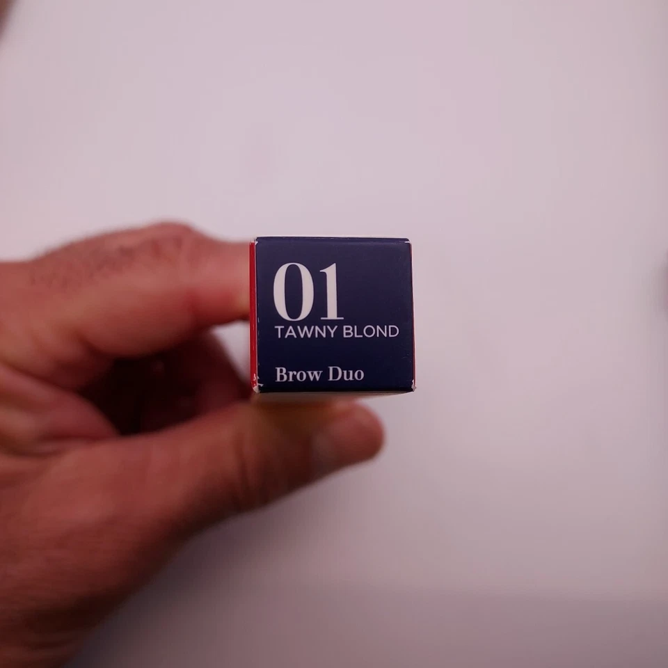 Clarins Brow Duo Defines Correcciones 01 RUBIO TAWNY Foto 4 de 4