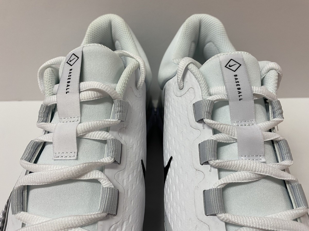 ラティーファ Amazon.com | Nike Alpha Huarache Elite 4 Turf Women's