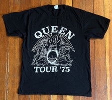 Distressed Logo Queen  Tour  75  Graphic Print T-Shirt Men  s Size Large Black