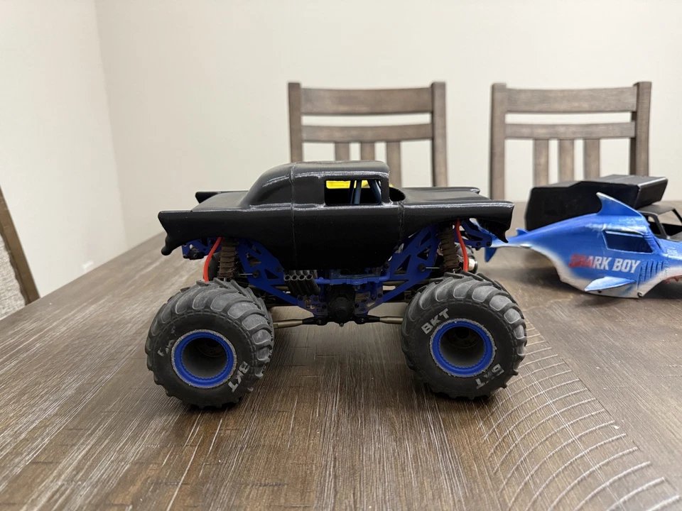 Flexible TPU - 1/18 Losi Mini LMT Custom Avenger Body - 1957 Chevy Bel Air - Image 2 of 4