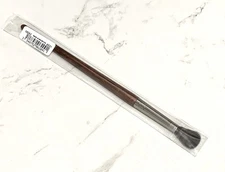 Make Up For Ever #242 Wavy Large Blending Eye Shadow Brush New in Sleeve