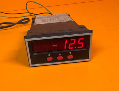 Red Lion, IMD1, IMD10000, Display Apollo Digital Meter Volt