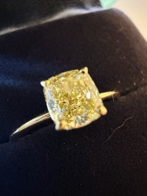 $14,000 Tiffany Co 18k Gold .71 Fancy Yellow Diamond True