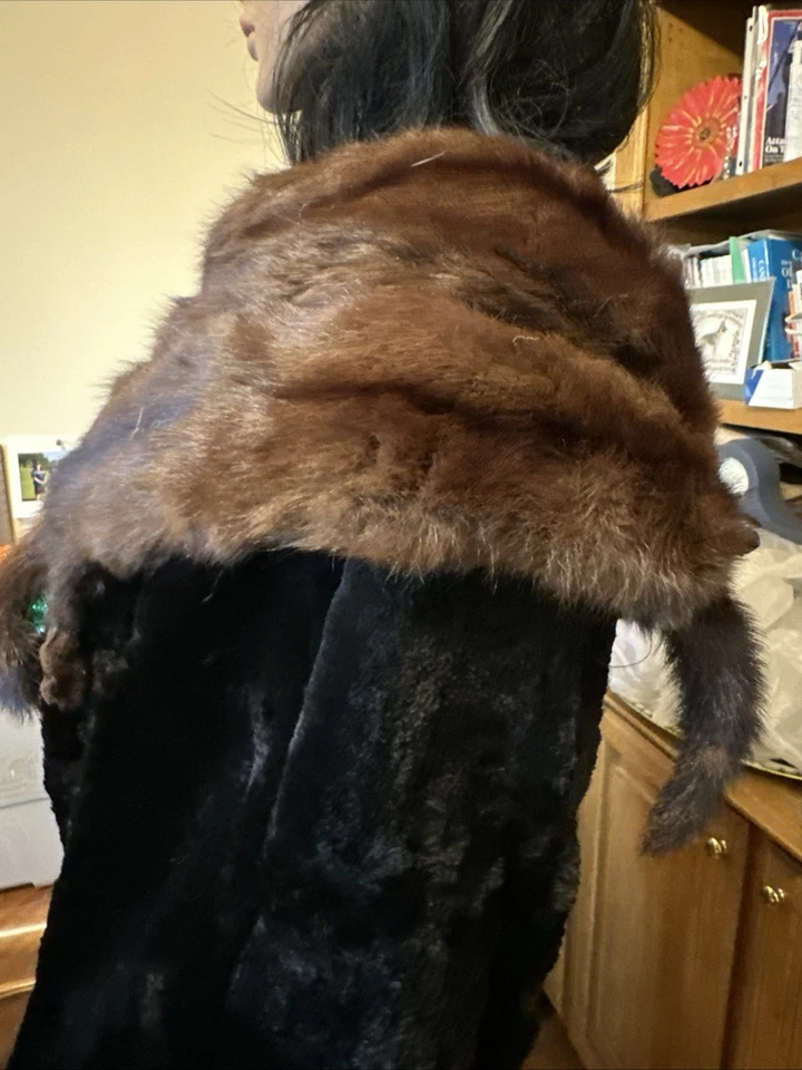 Vintage 1940-1950 Mink Fur Pelts Taxidermy Women's Stole/Scarf in excellent cond - Image 2 of 4