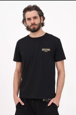 【関税&送料込】Moschino  T-Shirt Moschino logo-print Cotton T-shirt | Black | FARFETCH