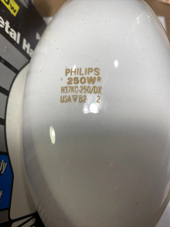 Philips 250W White Light M58pg- Guilt Goliath Use w ANSI M58E Ballast - Image 2 of 2