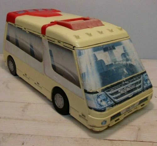 Action figure di transformer e robot ambientazioni Hasbro