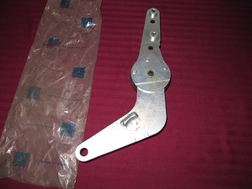 NOS Mercedes-Benz 250C 250CE 280C Right Seat Outer Recliner Hinge W108 W114 - Picture 6 of 9