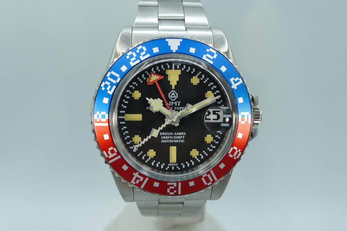 WMT GREEN LABEL GMT SF0010PG PIXEL DIAL & HANDS 100M 40MM WMT GREEN LABEL GMT SF0010PG PIXEL DIAL & HANDS 100M 40MM