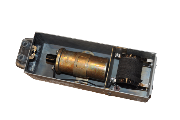 Half Track G102 G147 Delco shielded coil box with noise