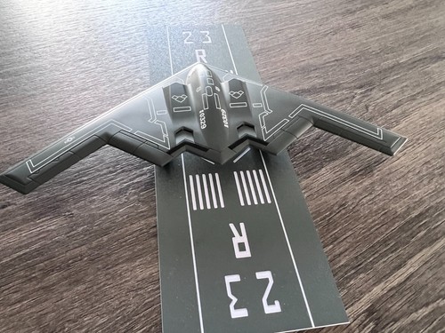 USAF B2 Northrop Grumman Spirit Metal Model Aircraft 1:200 scale NEW - Picture 7 of 19