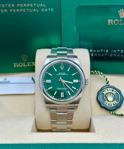 Rolex 124300 2022 Green Dial Box & Papers