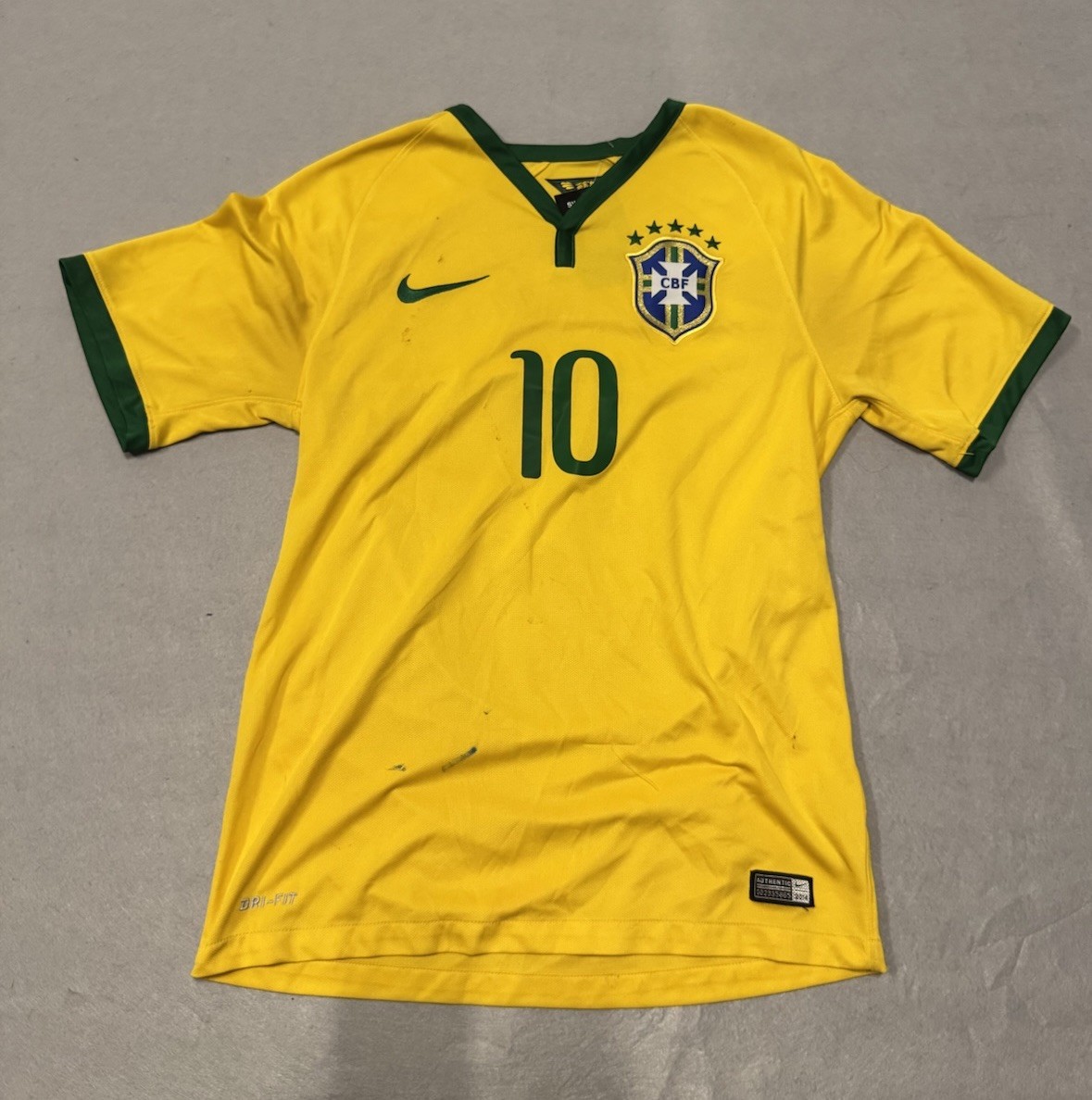 BRAZIL NIKE 2014 WORLD CUP FOOTBALL HOME JERSEY #10 NEYMAR SIZE “S” 575280-703