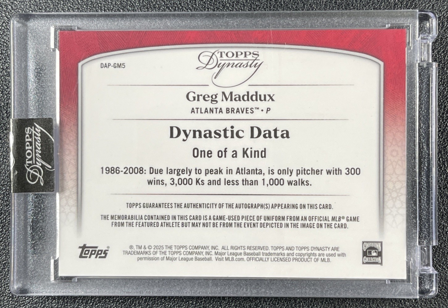 GREG MADDUX 2025 TOPPS DYNASTY #DAP-GM5 GAME-USED PATCH AUTO SILVER 1/5 BRAVES view 2