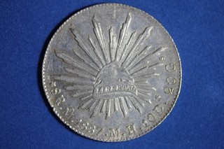 Mexico 1887 8 Reales Mo M.H Silver #K55095