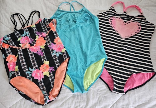 Lot of 3 One Piece Girls Swimsuits sz XL (14-16) Black Floral Blue - Picture 11 of 13