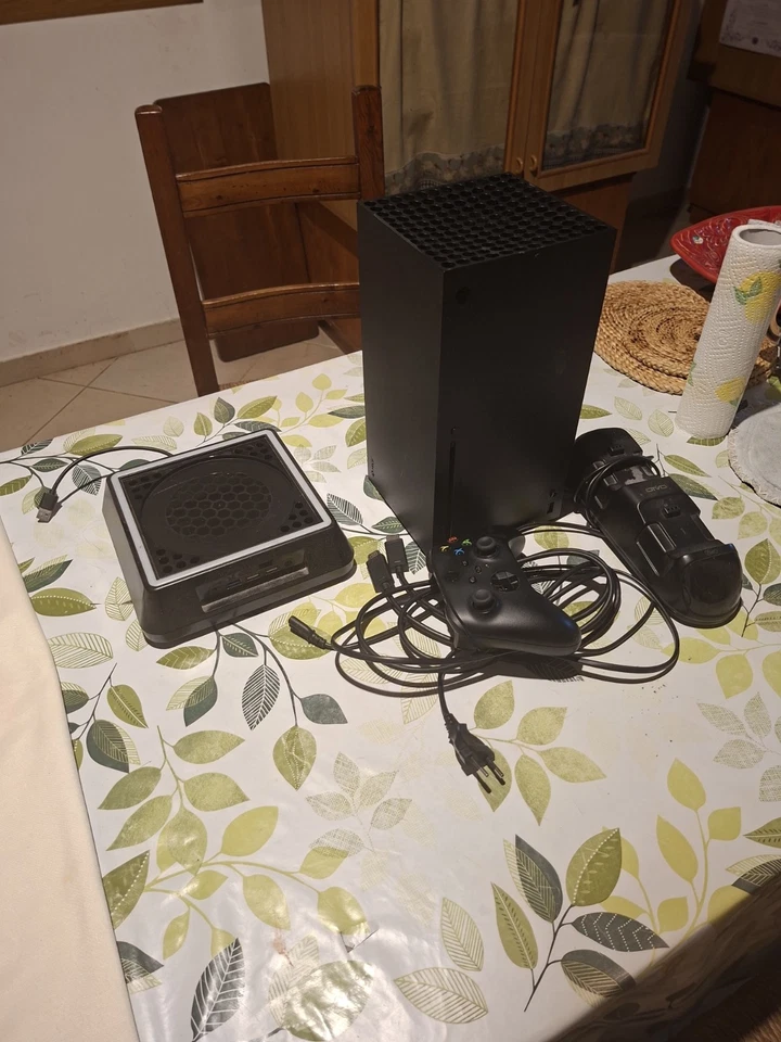 Microsoft Xbox Series X, foto 2 di 5