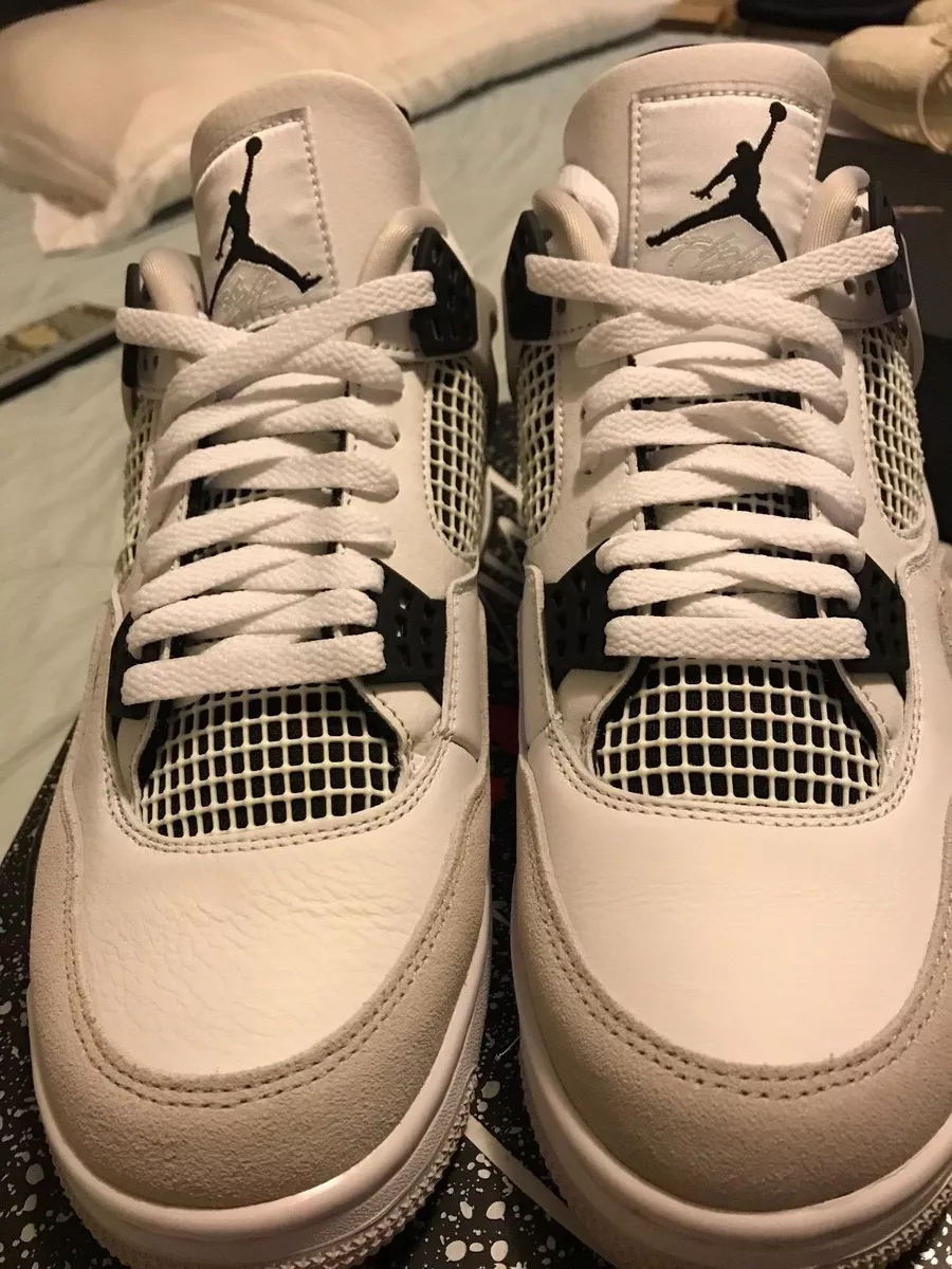 Air jordan 4 2025 noir et or