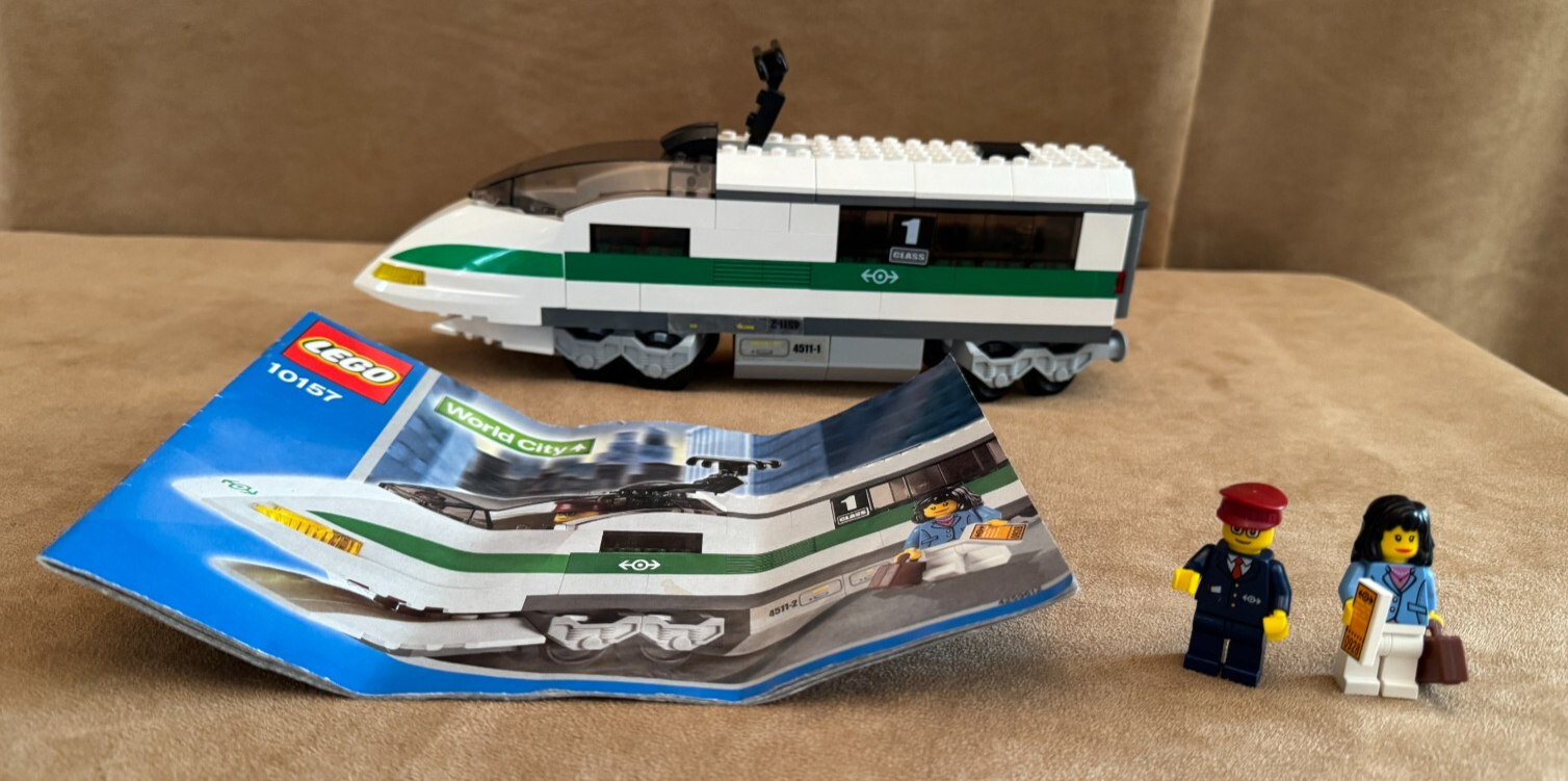 10157 LEGO Complete World City High Speed Train Locomotive white instructions