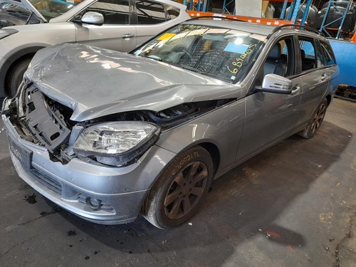 MERCEDES C CLASS RIGHT FRONT DOOR W204/S204, SEDAN/WAGON, 07/07-07/14 > - Picture 4 of 12