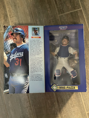 Mike Piazza 12 Inch Poseable Figure Starting Lineup 1997 Los Angeles Dodgers NEW