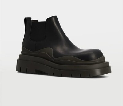 Bottega Veneta Tire Low Chelsea Boots Black Leather Chunky Lug Sole size 7.5
