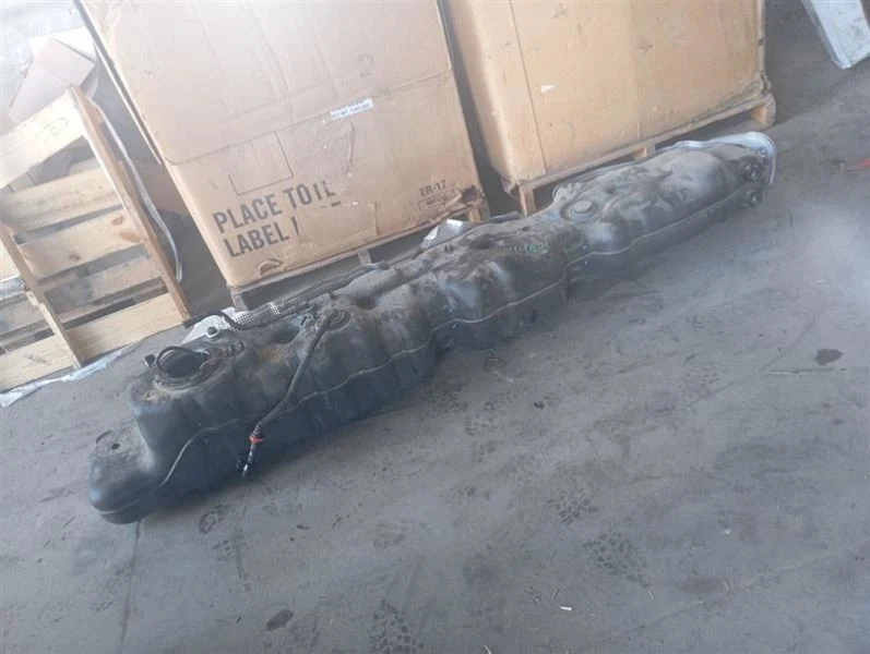 Fuel Tank ID 77001-0C160 Fits 22-23 TUNDRA 3695614 - Image 3 of 4