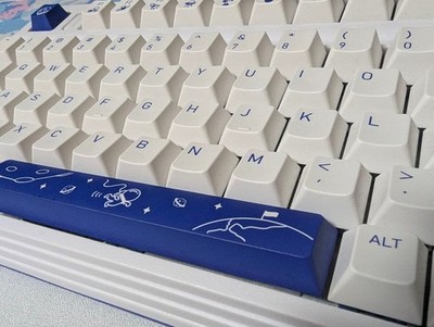 IQUNIX L80 Wireless US TTC Speed Silver Axis Compact Space Theme Keyboard Tested