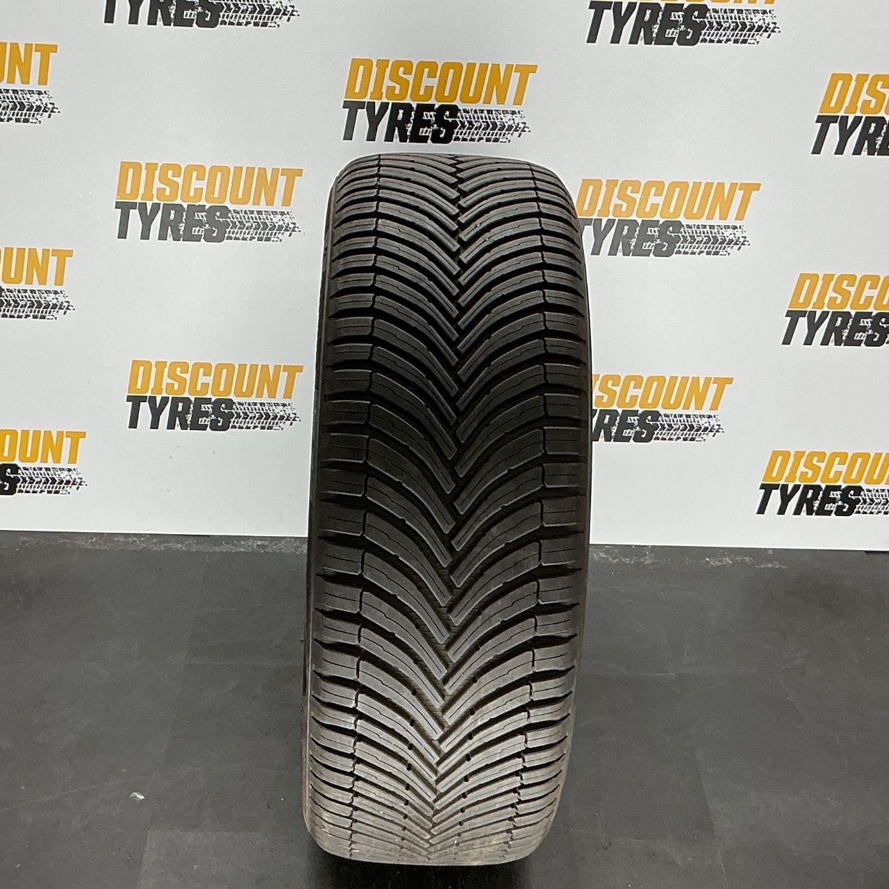 235/45 R20 100W BRIDGESTONE TURANZA ALL SEASON 6 - PART WORN - TREAD 7MM